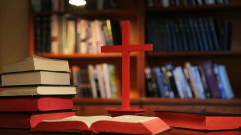 A vinda do Senhor,Bíblia,Cruz e Mesa