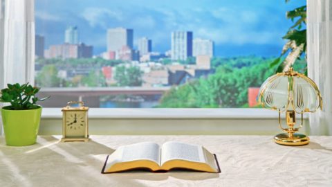 Como distinguir a voz de Deus?