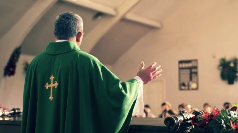 O que é um falso líder ou falso pastor? Como pode um falso líder ou falso pastor ser discernido?